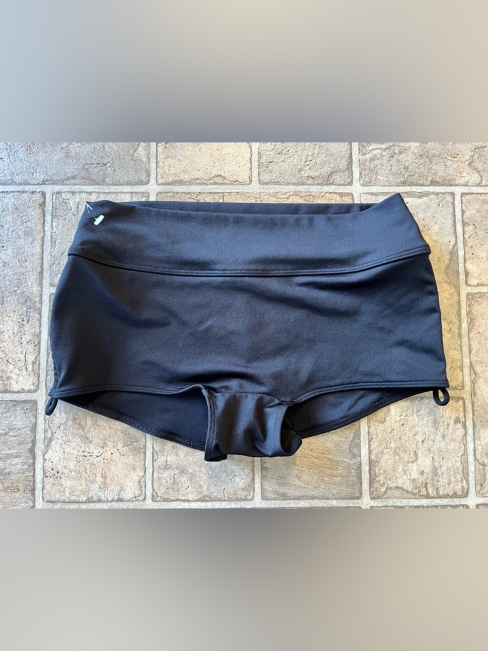 VS Gym-To-Swim Shortie Bottoms (sz S)
